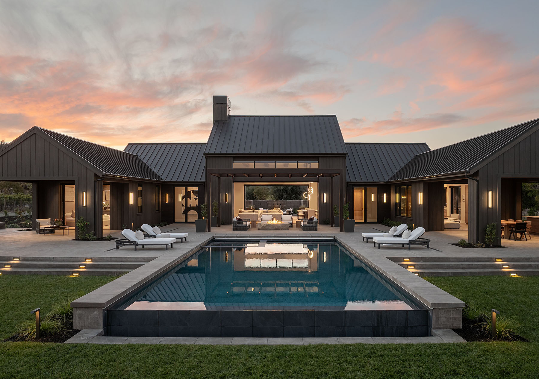JPG-Marvin_Modern_Pratt_Ext_MOD_MDG_MCA_MMSD_St_Op_Pool_P2516479_M